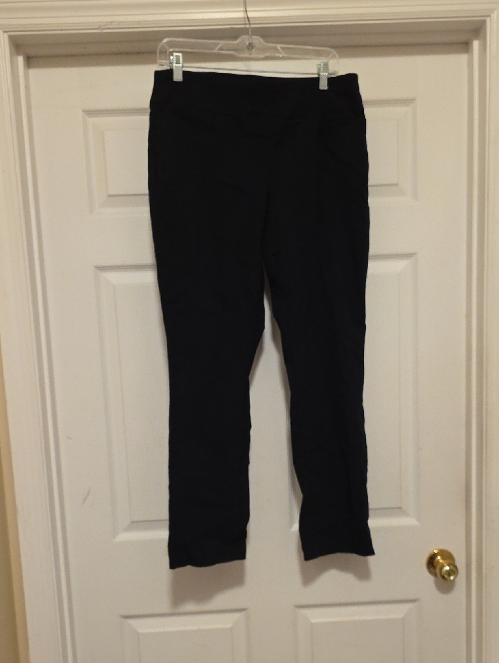 Briggs New York Black Cropped Ponte Pants